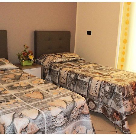 Casa Vacanza La Chiazza di Grutti Grotte  Esterno foto