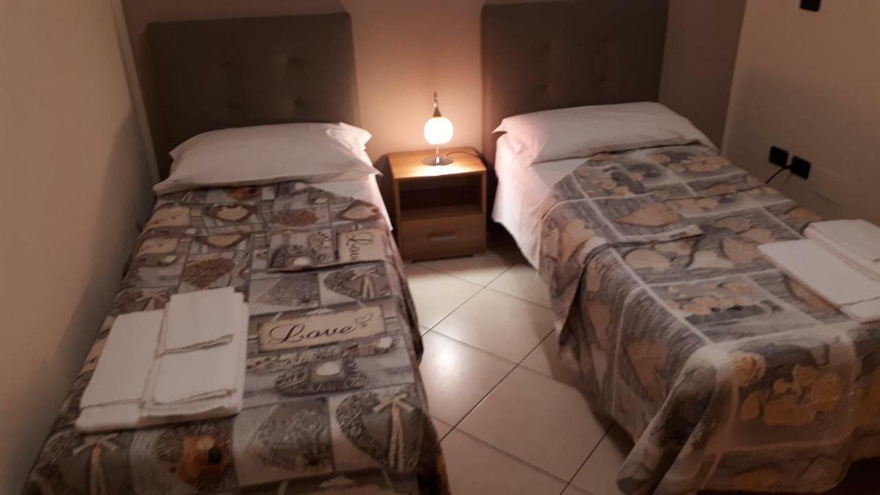 Casa Vacanza La Chiazza di Grutti Grotte  Esterno foto